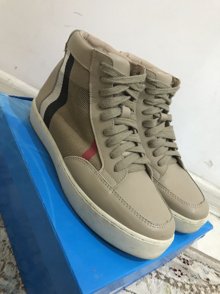 Кроссовки burberry