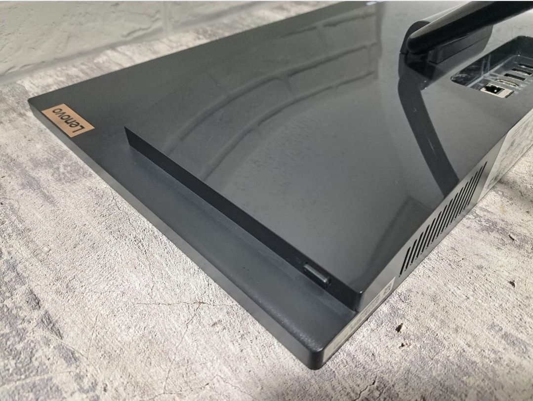 Продам моноблок Lenovo IdeaCentre A340 22ICB (идеал)