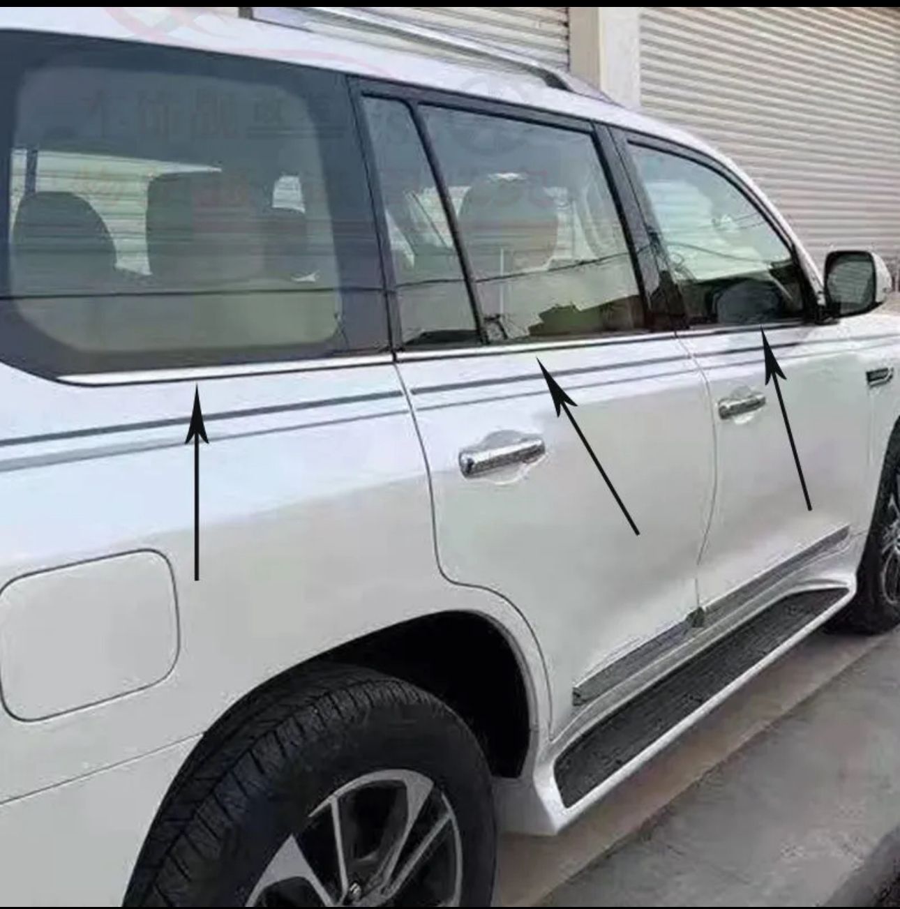 Хром накладки на фары Toyota land cruiser 200 lx570