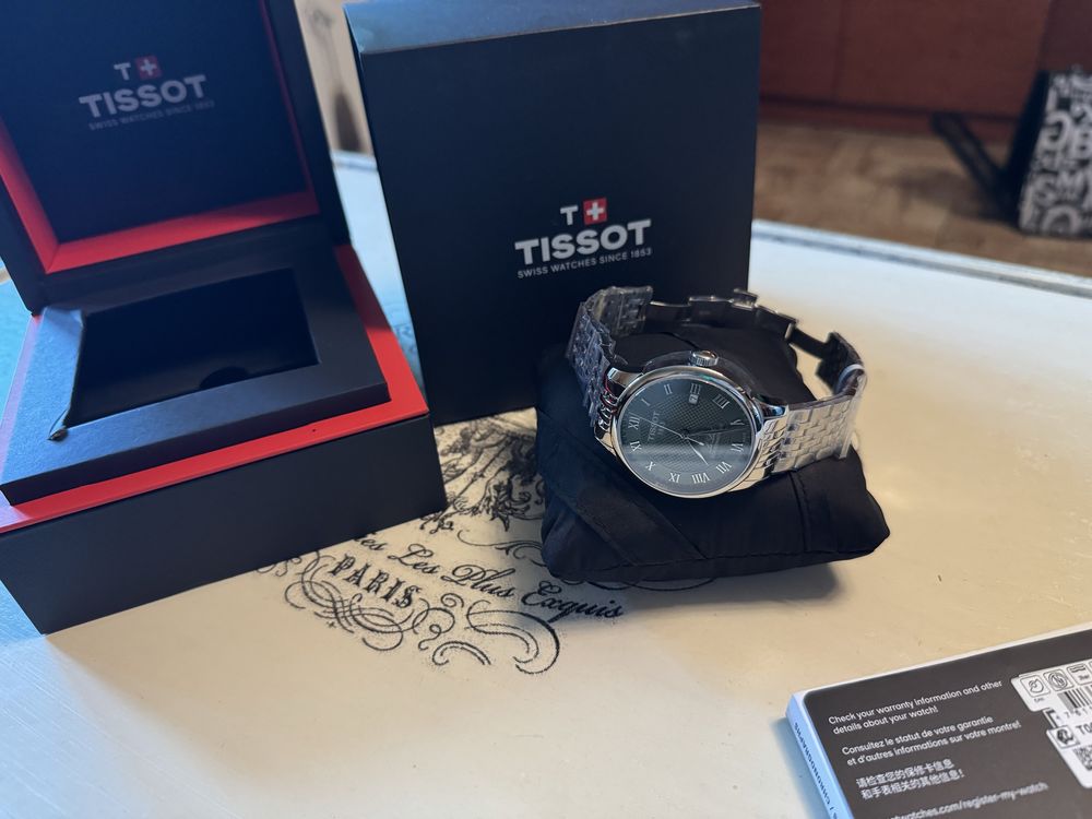 Часы Tissot новые