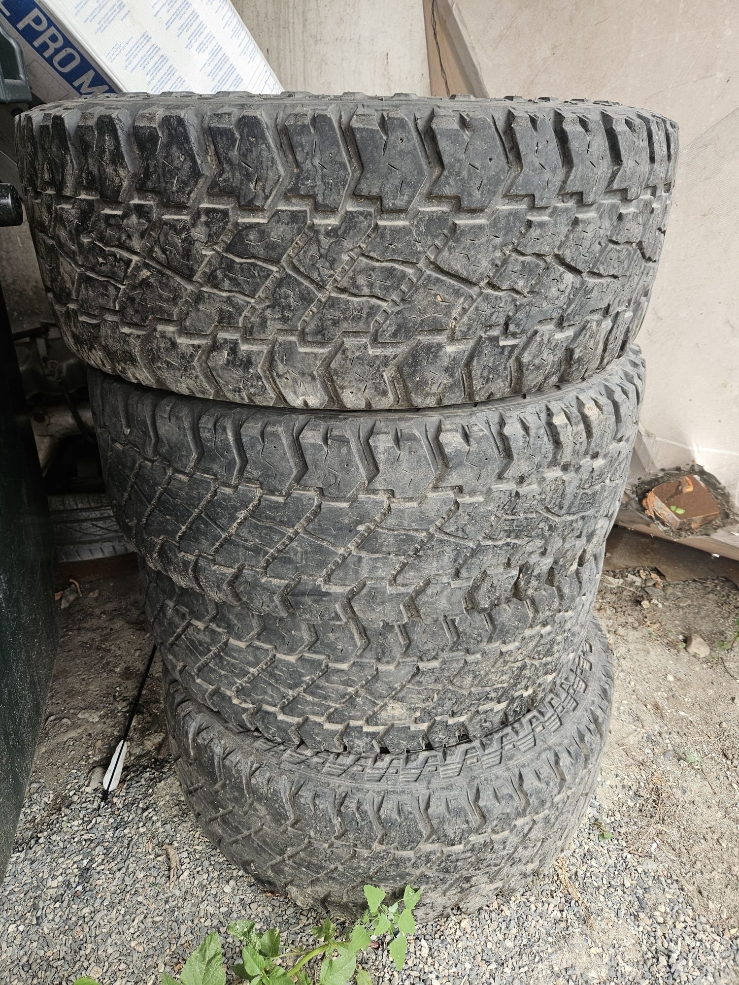 Шины, резина размер LT 285/75 r16 M+S