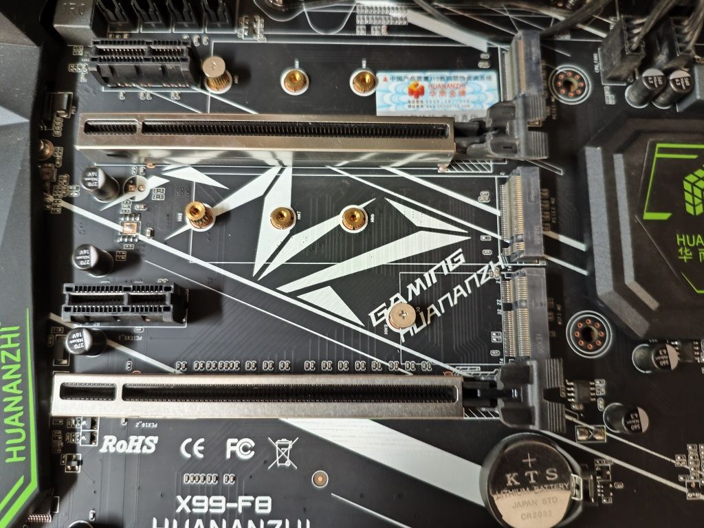 Продам материнскую плату с процессом Xeon  12 ядерный 24 поточный.