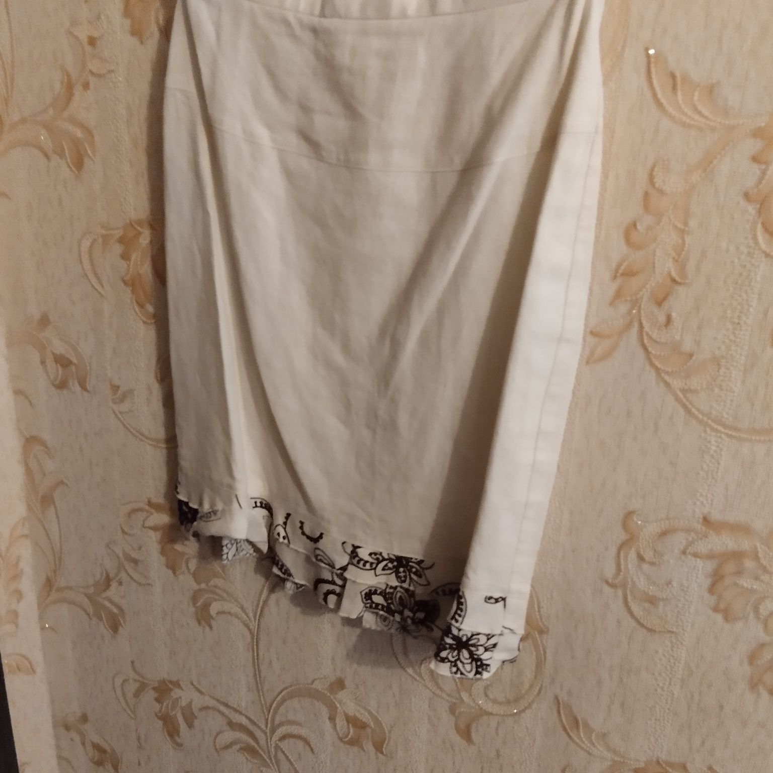 Продам женский костюм (пиджак+ юбка)