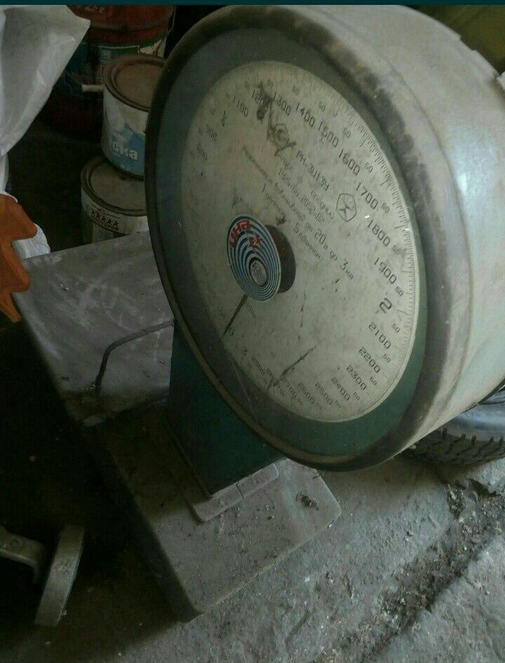 Вессы из СССР,для продуктов ,овощи и фрукты и т.д. контрольные вессы .