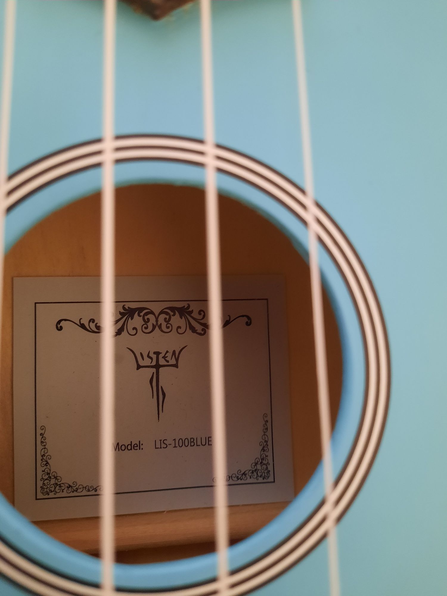 Продам Укулеле Listen