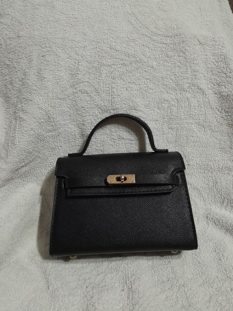 Продаётся мини-сумка в стиле Hermes Kelly