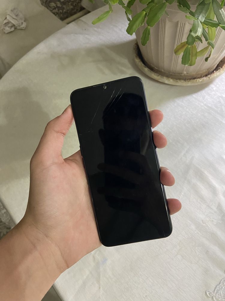 Oppo A5 2020 Экран поменять надо
