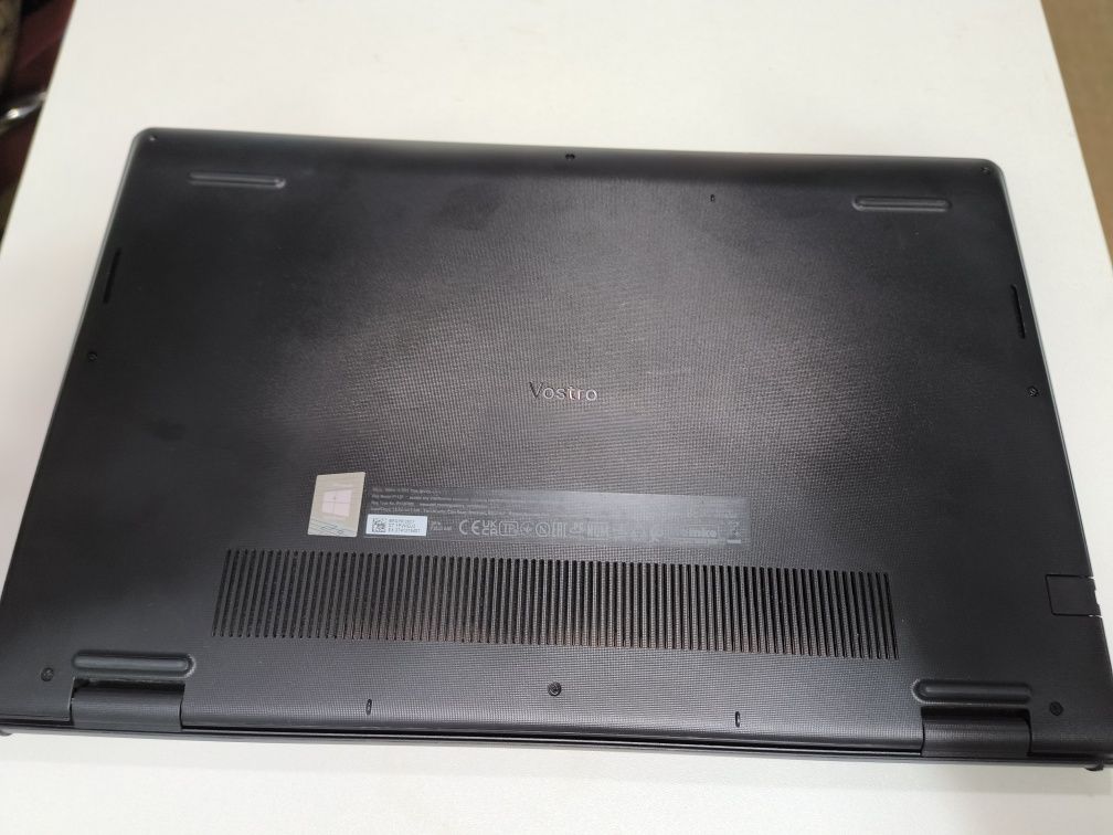 Продаю ноутбук Dell Vostro