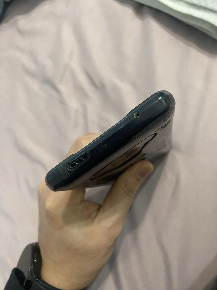 Продам игровой тел. Black Shark 4
