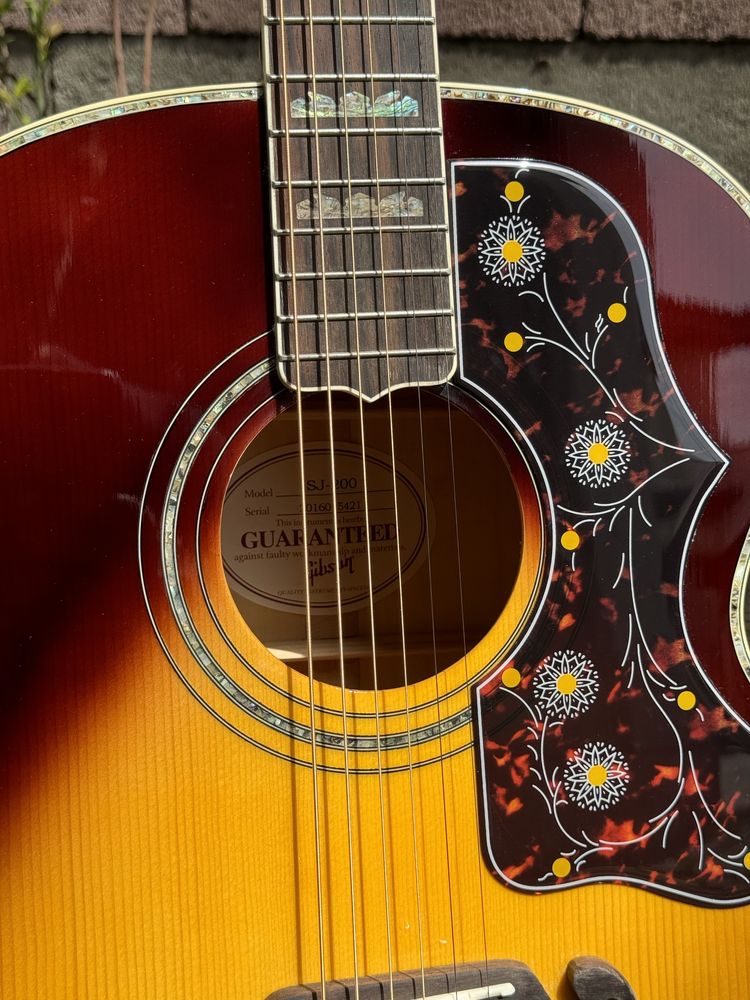 Gibson sj-200 акустическая гитара