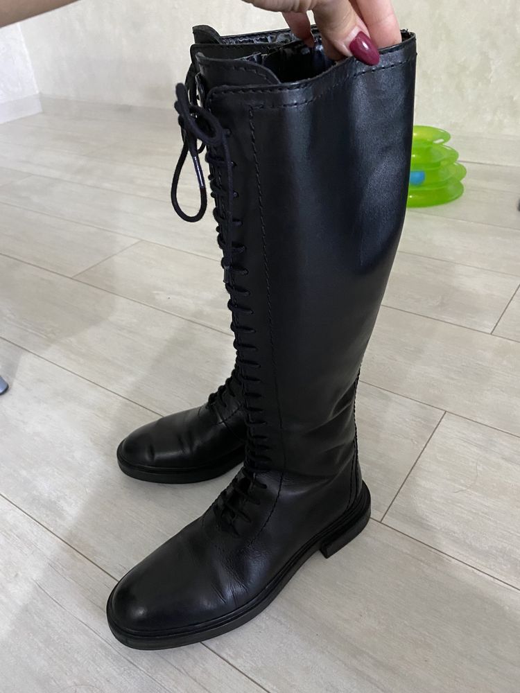 Продам кожаные сапоги берцы фирмы Zara