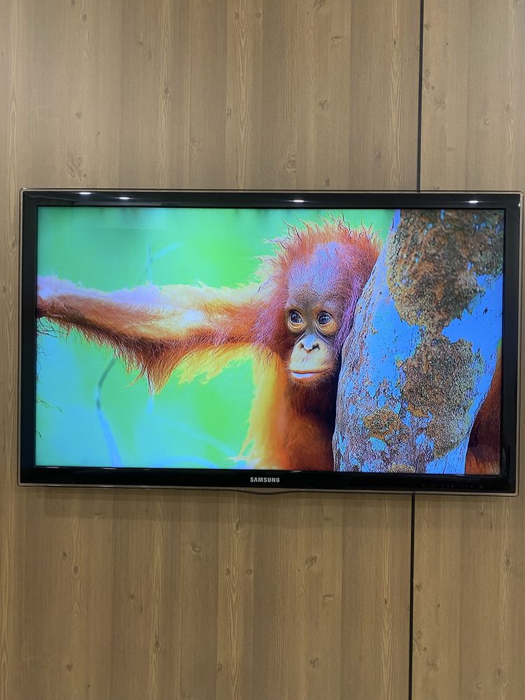 Телевизор samsung