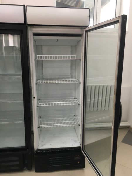 Холодильник под напитки БУ / Холодильный шкаф витрина кредит/рассрочка