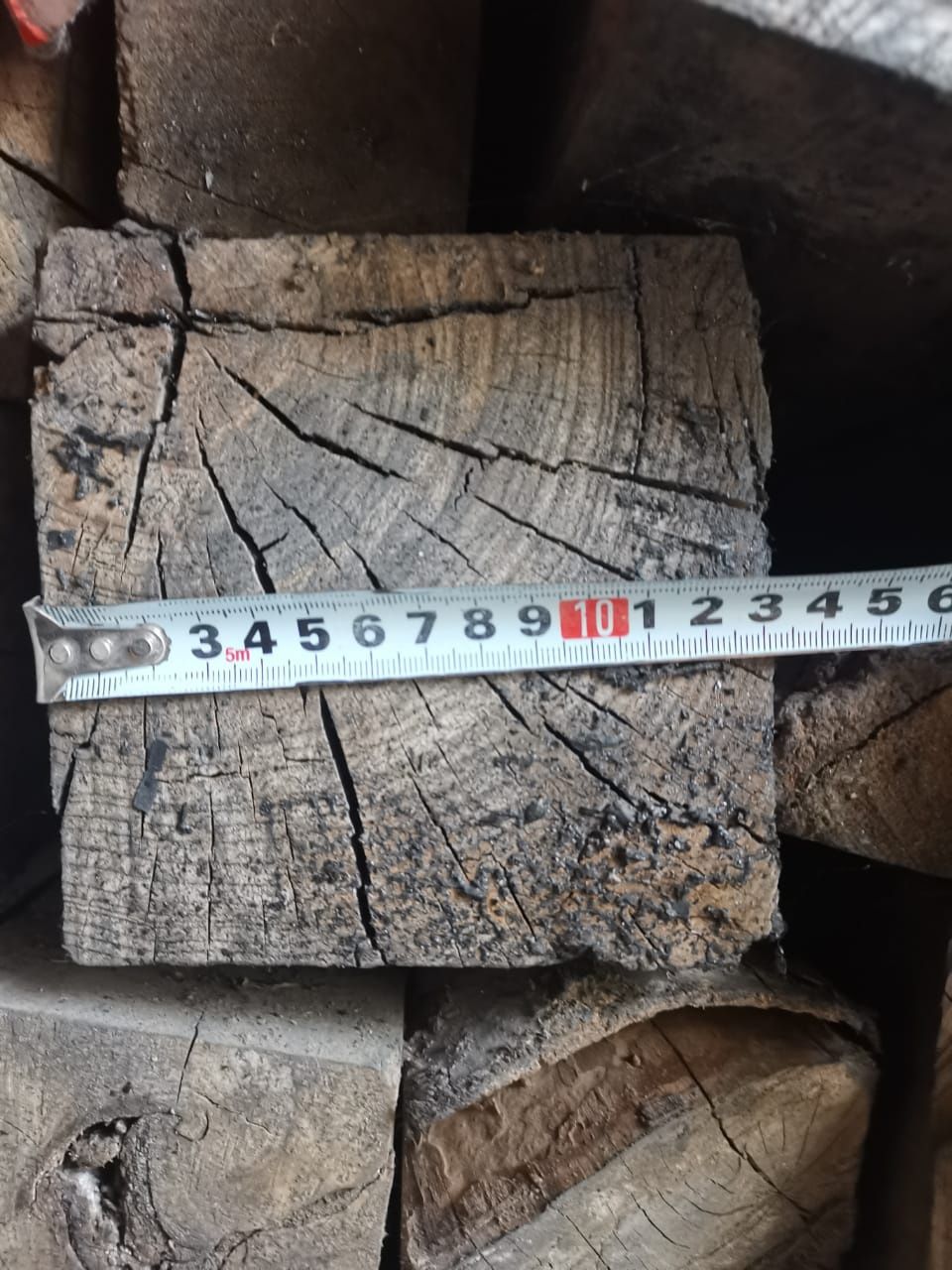 Продам Карагач Брус ,100*100мм, длинна 1200 мм.