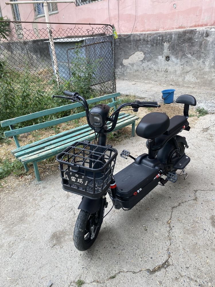 Скутер продам ….