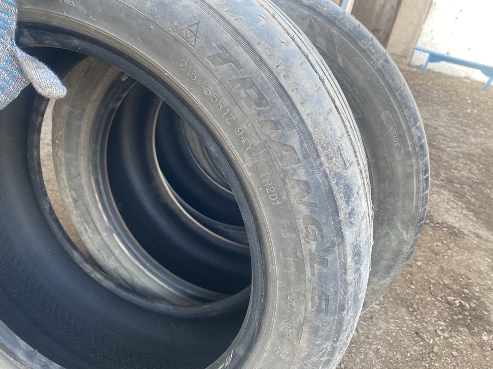 215/55r17 Triangle