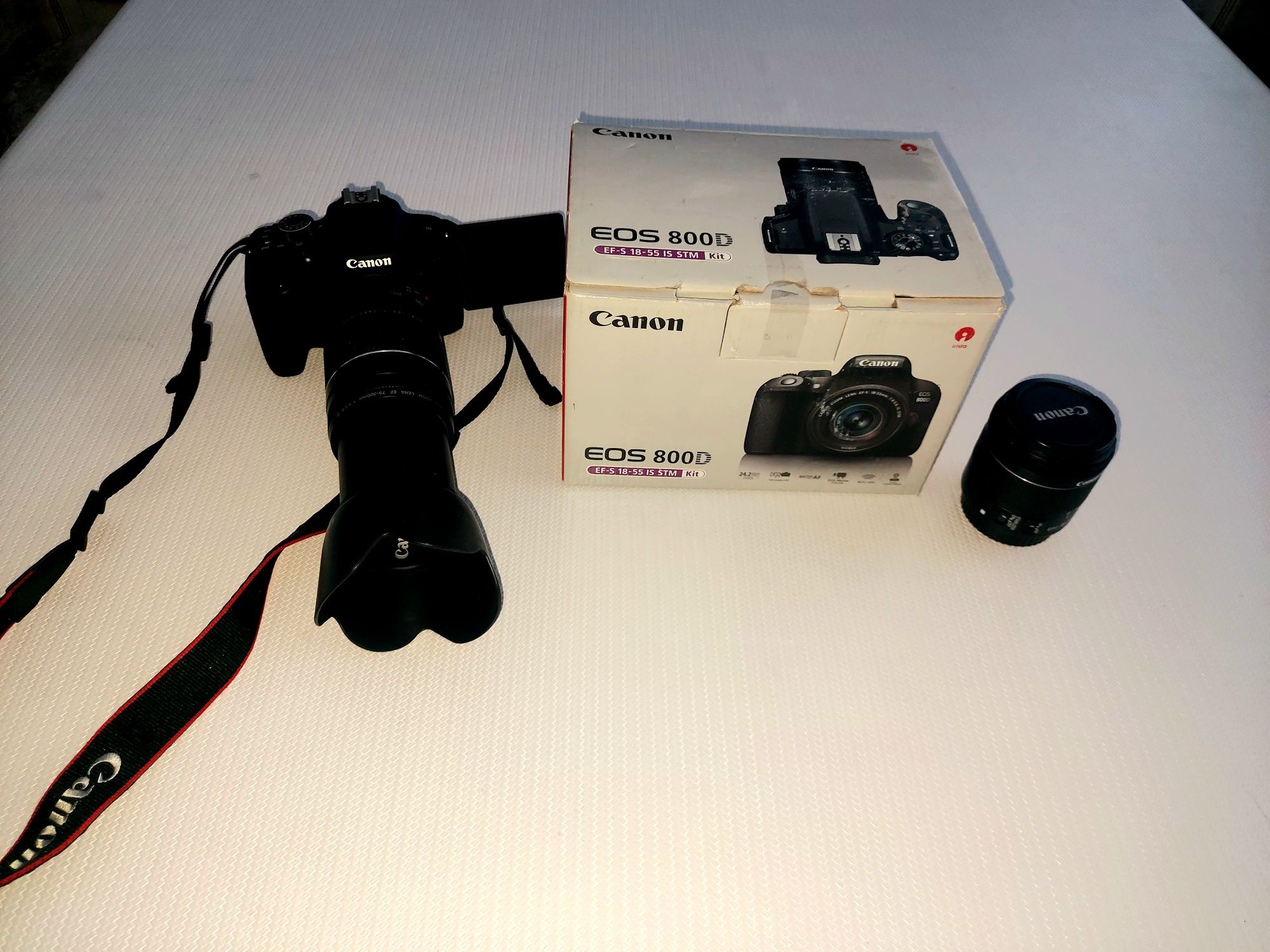 Продаётся Новый фотоаппарат марки Canon 800D 24.2 мп