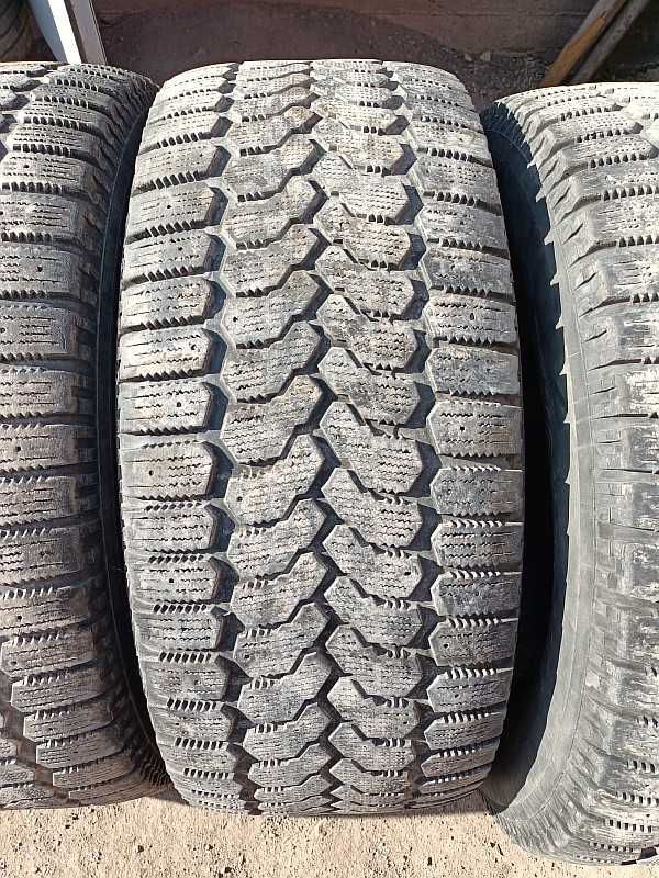Шины 285/60 R18 - "Yokohama iceGuard" (Филиппины), зимние.