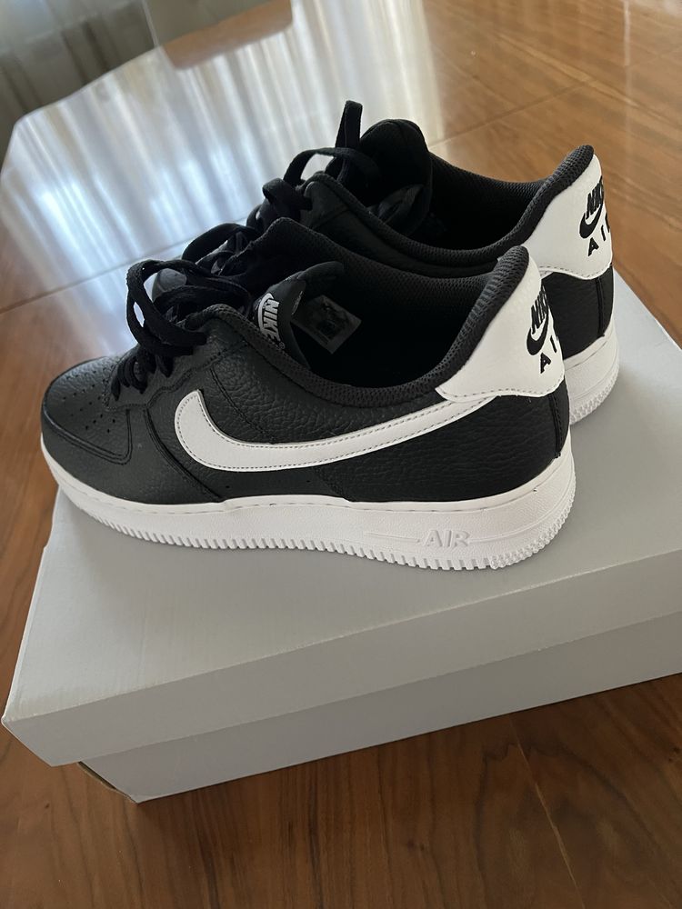 Кроссовки Nike Air Force р.9.5
