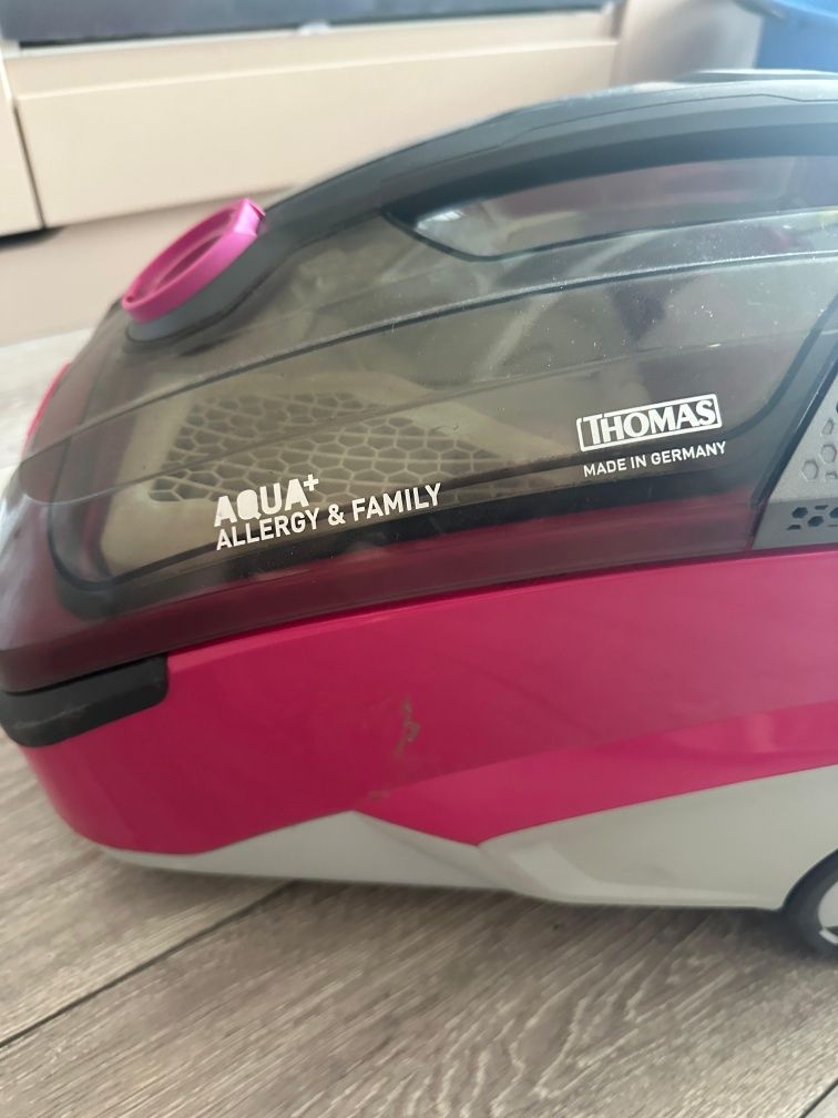 Пылесос Thomas Aqua+ allergy & family моющий,