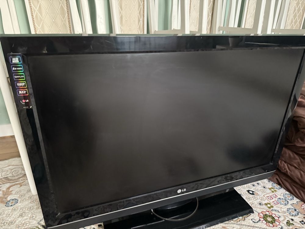 Телевизор lG ж/к