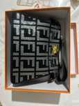 сумочка от Fendi 10 000 тг