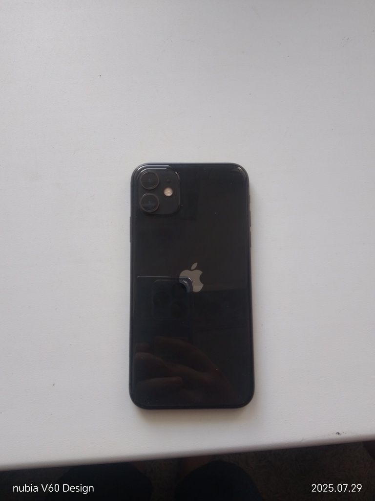 Продам 11 iphone с документами