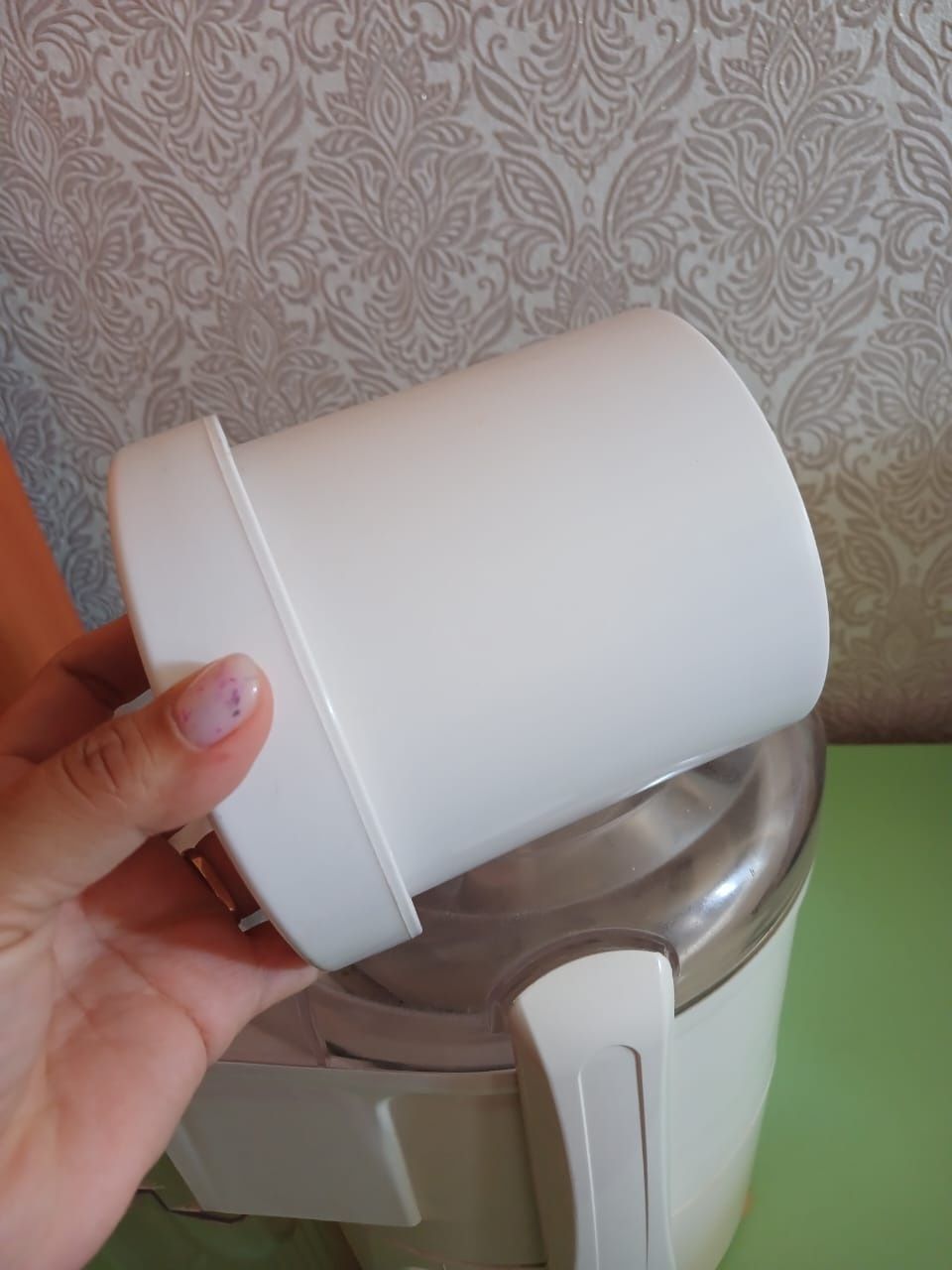 Продам мощную соковыжималку
