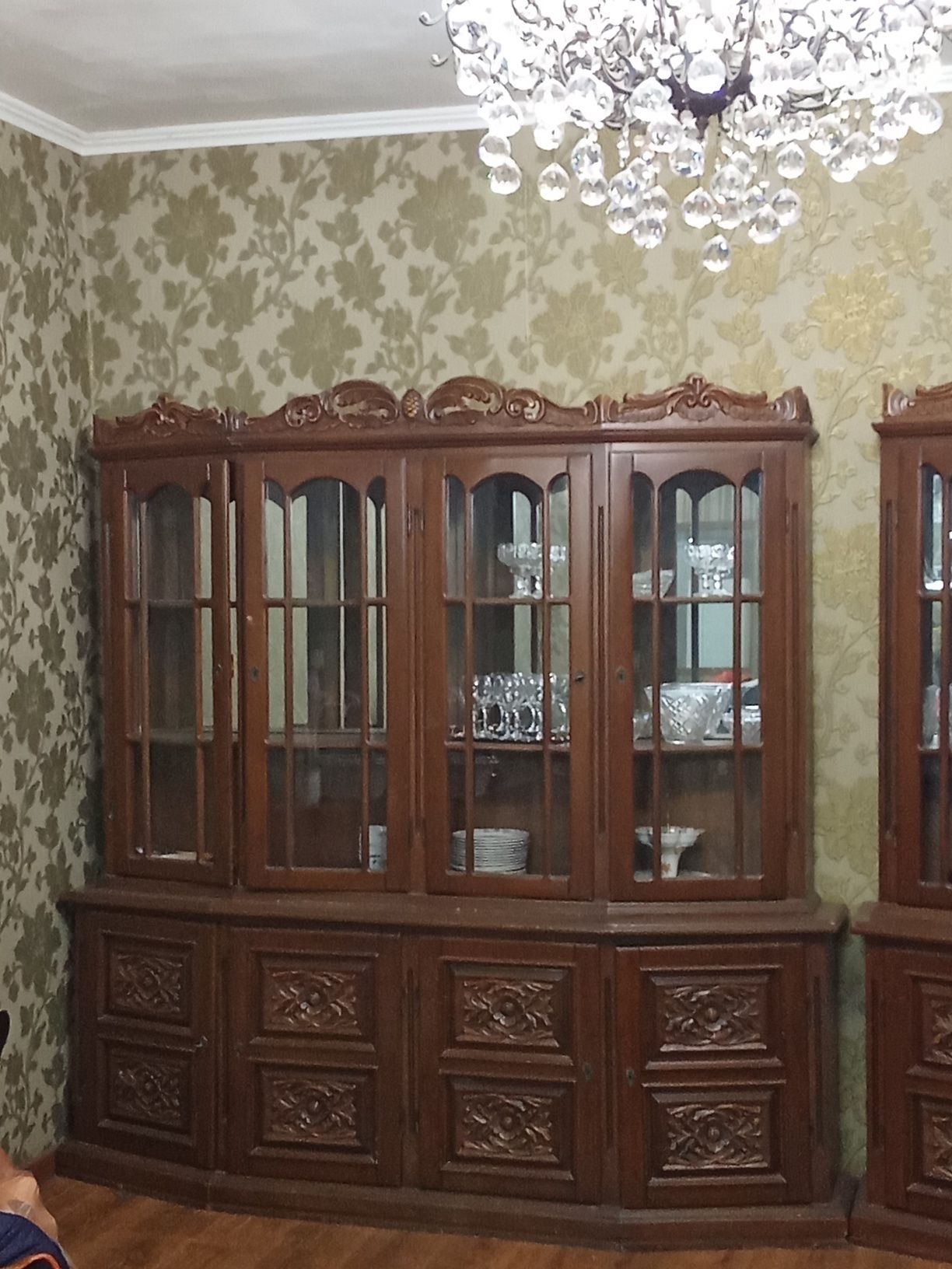 Сервант для посуды
