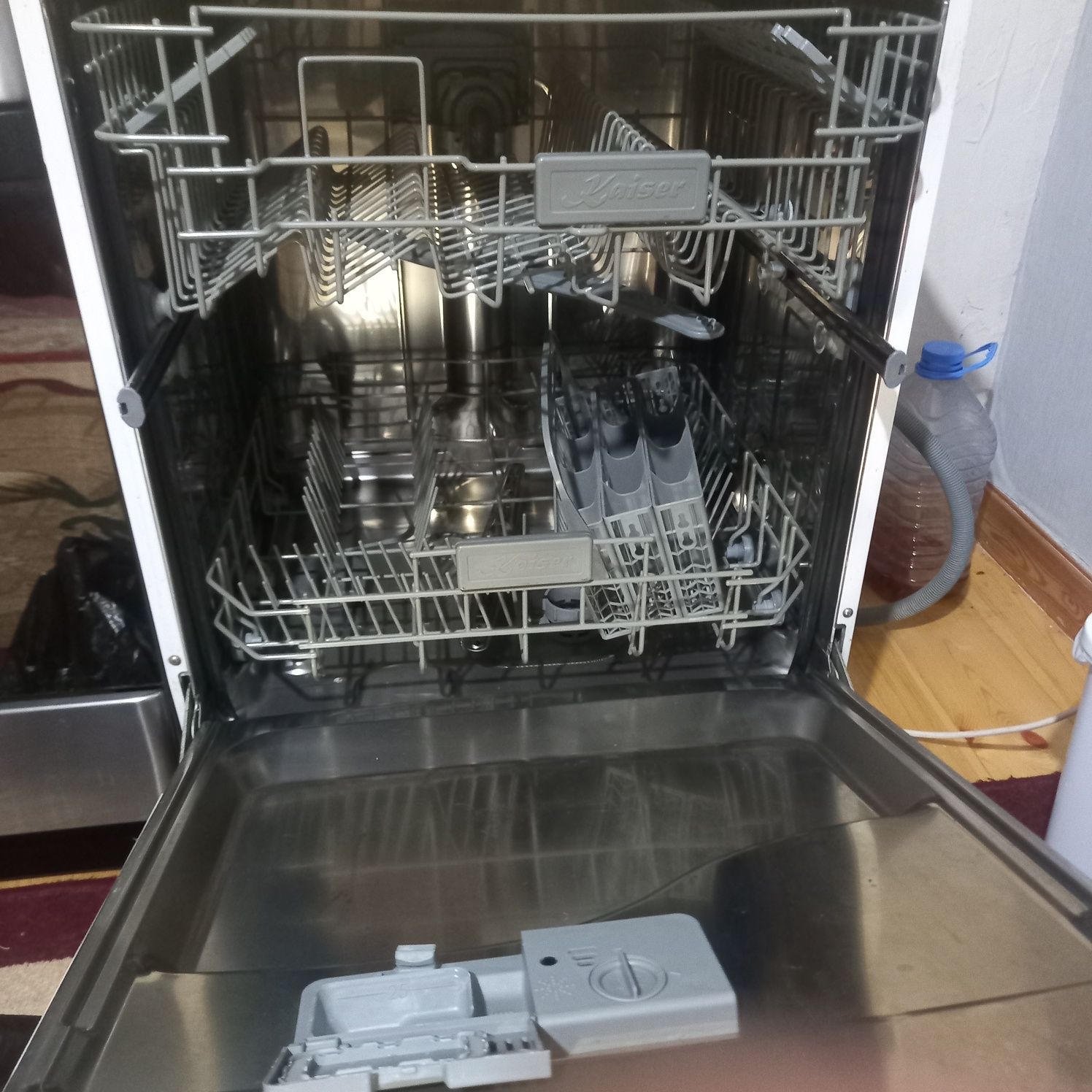 Продам посудомоечную машину Кайзер