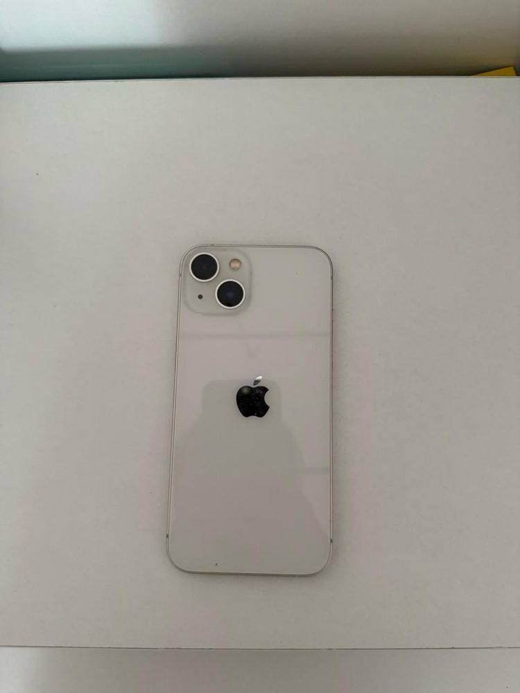 Продам Iphone 13