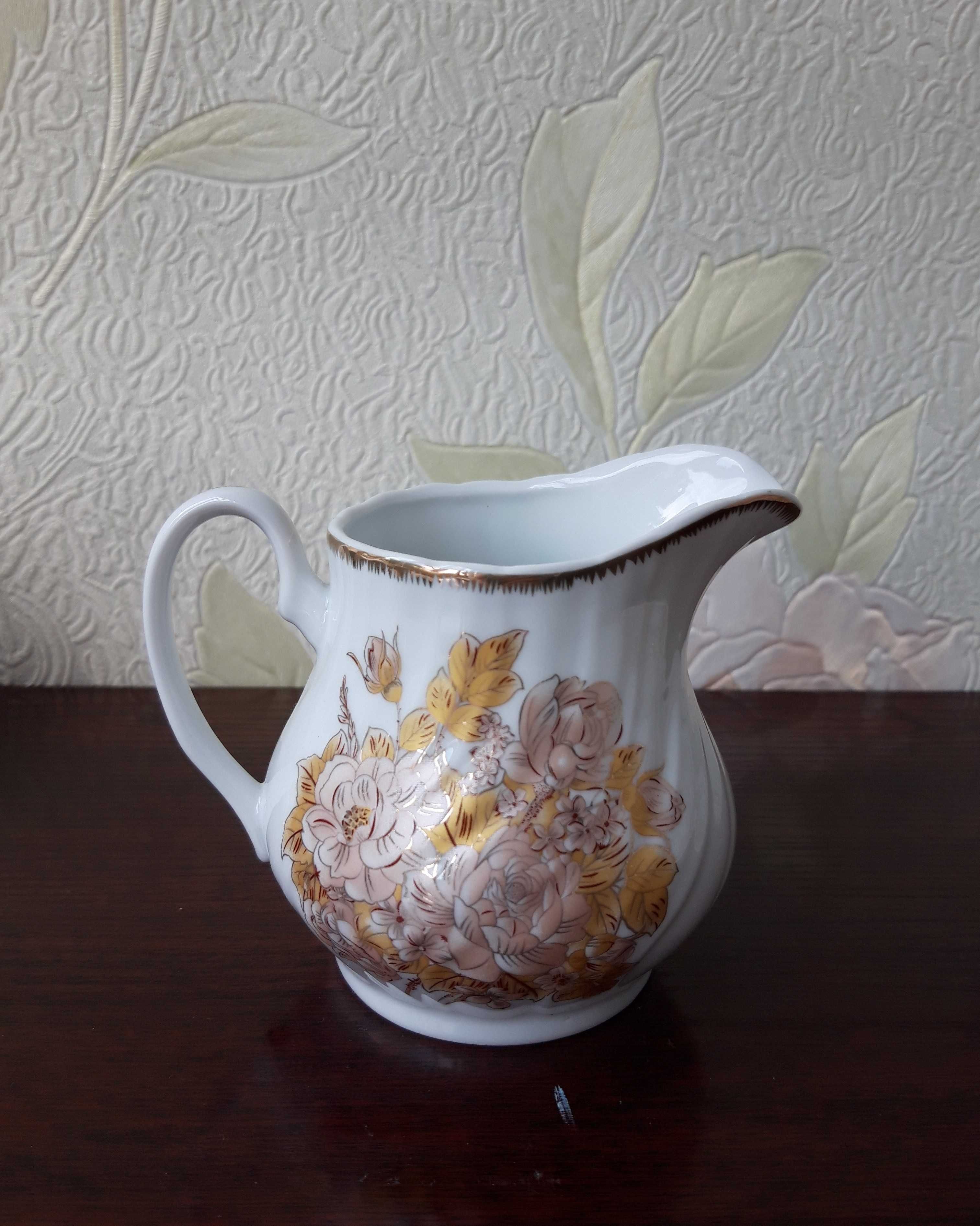 Сервиз чайный фарфоровый. Новый. Япония.