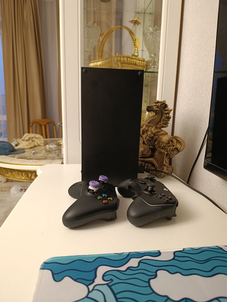 Продам Xbox Series X