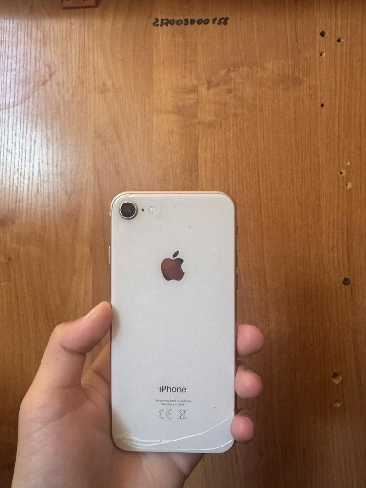 Айфон8 100/128 Touch id работает трутое есть камера четкий