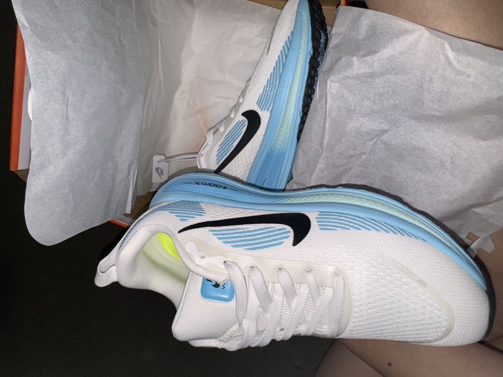 Кросовки Nike vomero 18