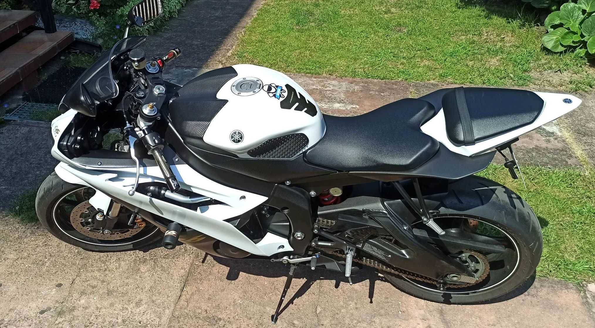 Мотоцикл Yamaha R6