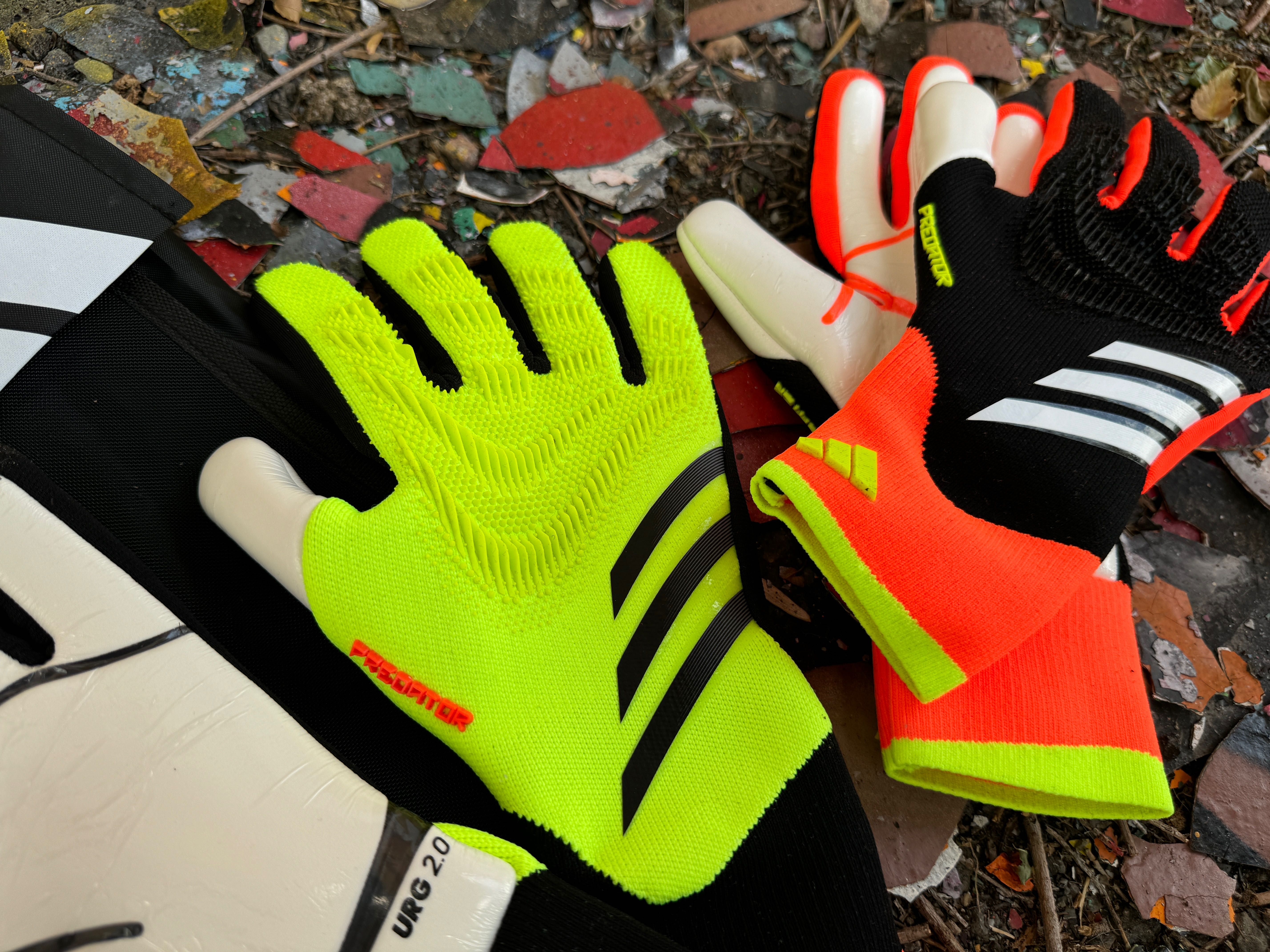 Adidas Predator PRO 23 перчатки для вратаря в Алматы.