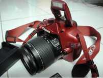 Зеркальный фотоаппарат Canon 1100d