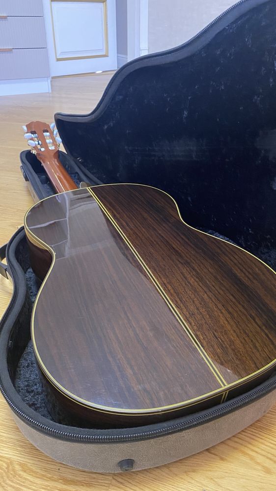 Takamine классическая гитара