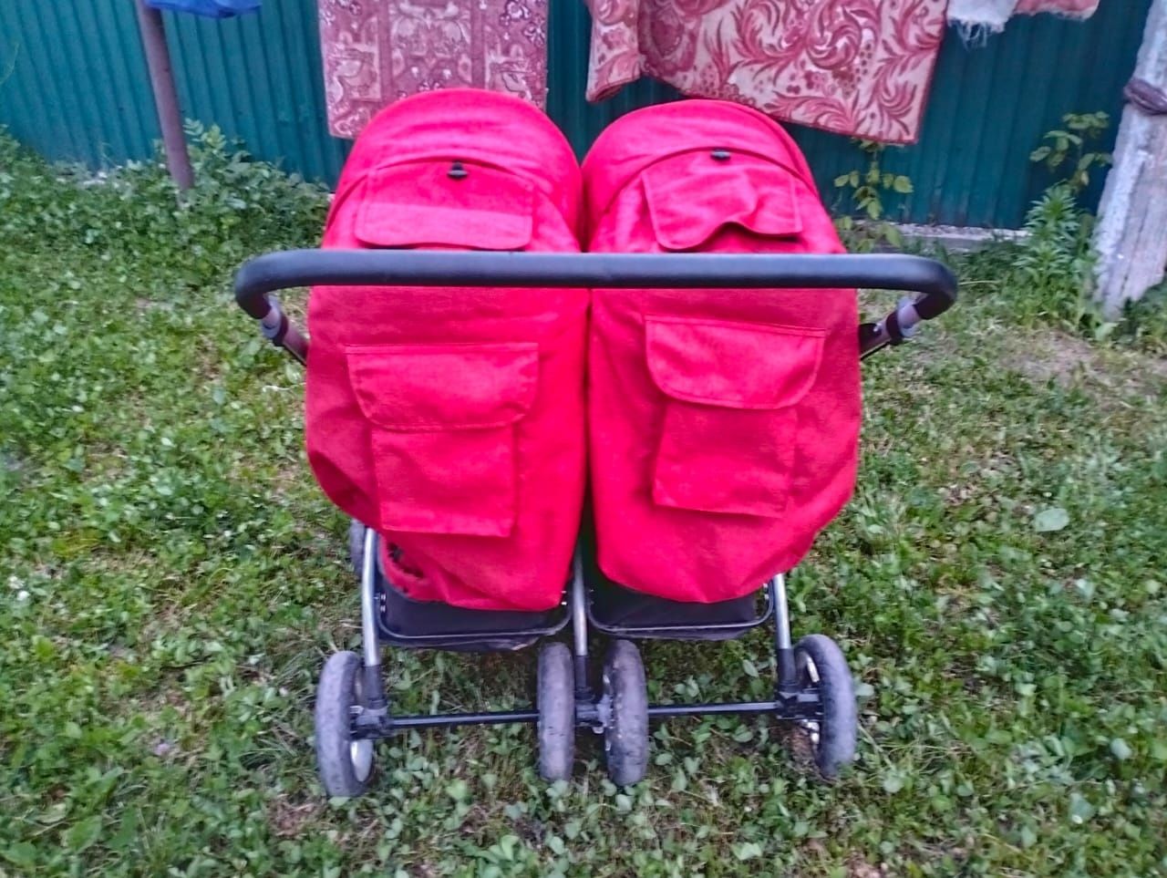 Коляска для двойни ADIL