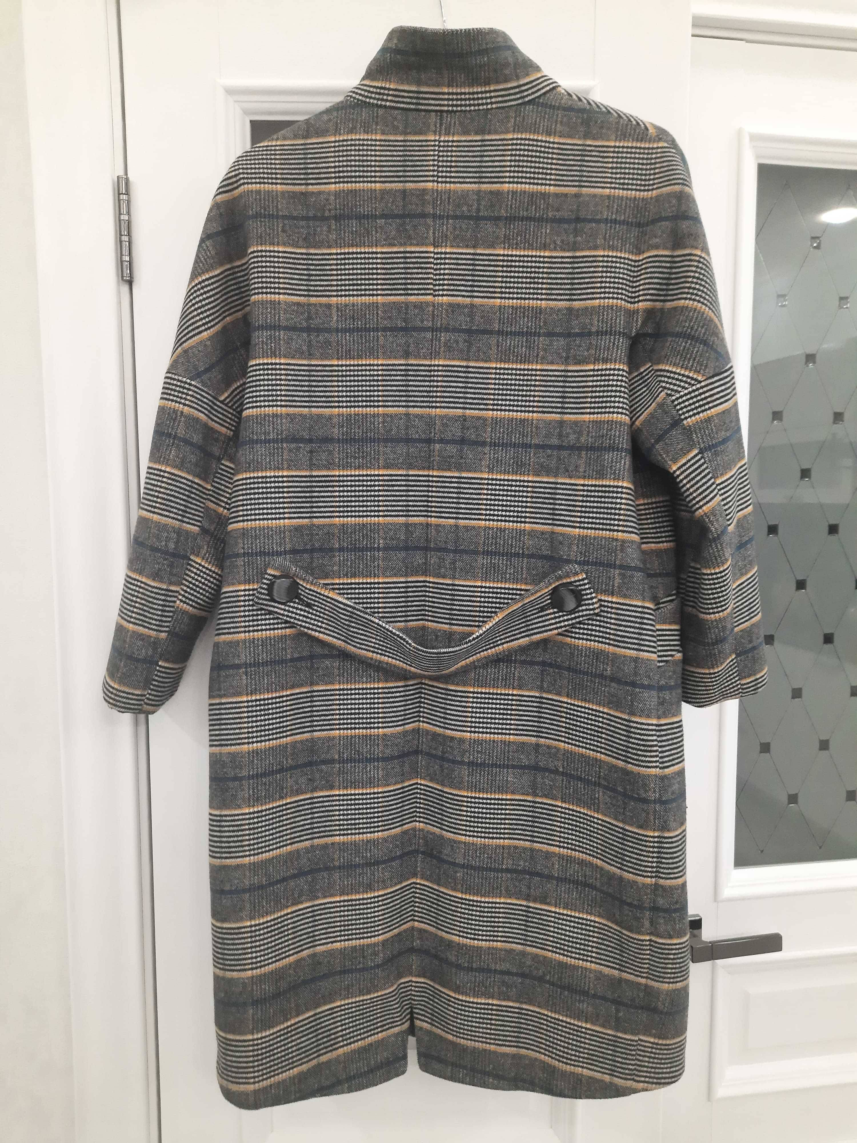 Продам женское пальто