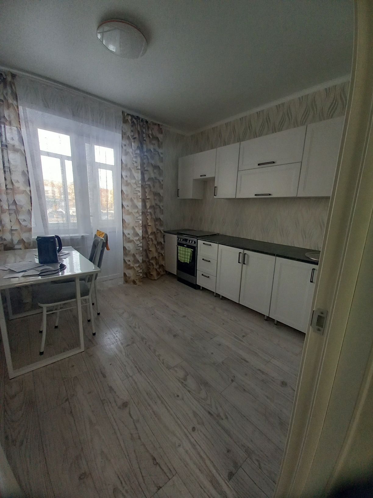 Продаётся 1 ком кв Сары-арка 25/2