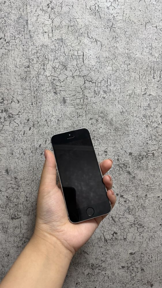 Продам iphone 5S! В отличном состоянии!