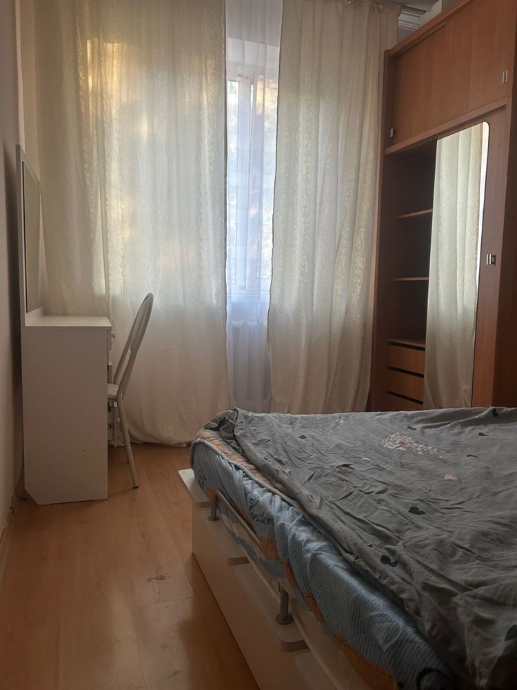 Сдам комнату девушке в центре города