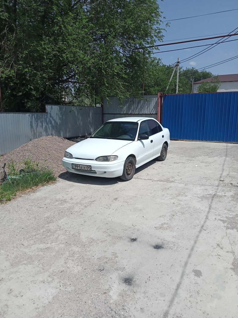 Hyundai accent девяносто восьмого года