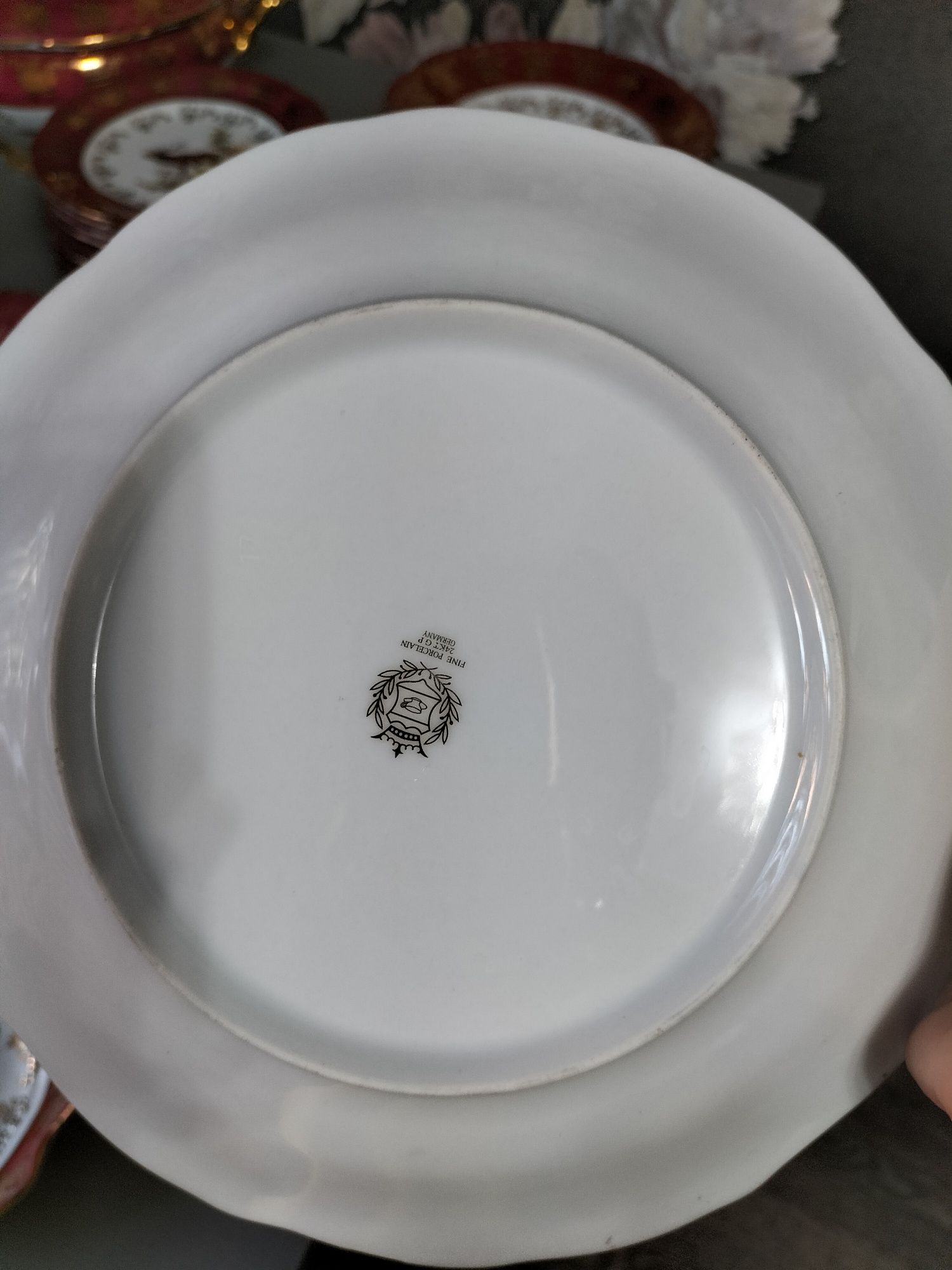 Продам сервиз столовый под Мадонну бу, , Королевская охота.