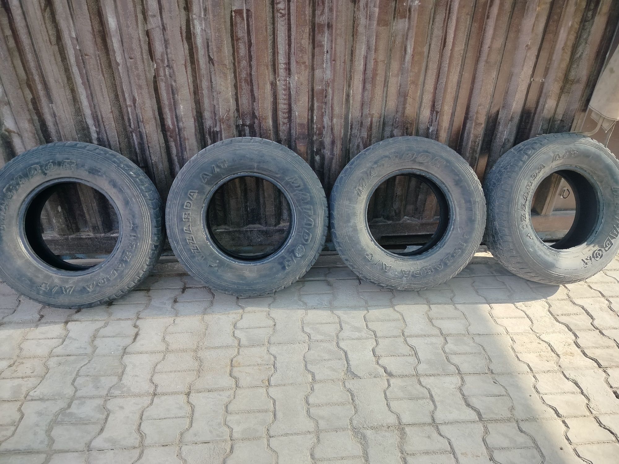 Продам резину Б/У