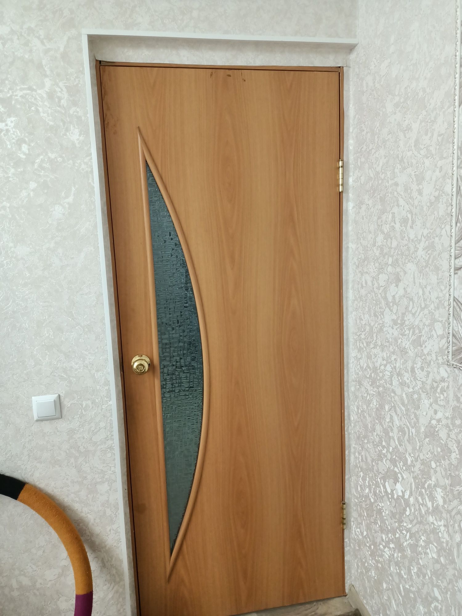 Продам межкомнатные двери, б/у в хорошем состоянии