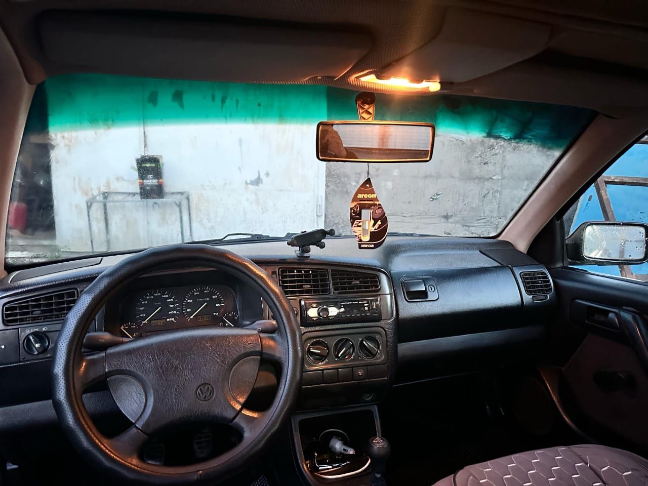 Volkswagen golf пятидверный