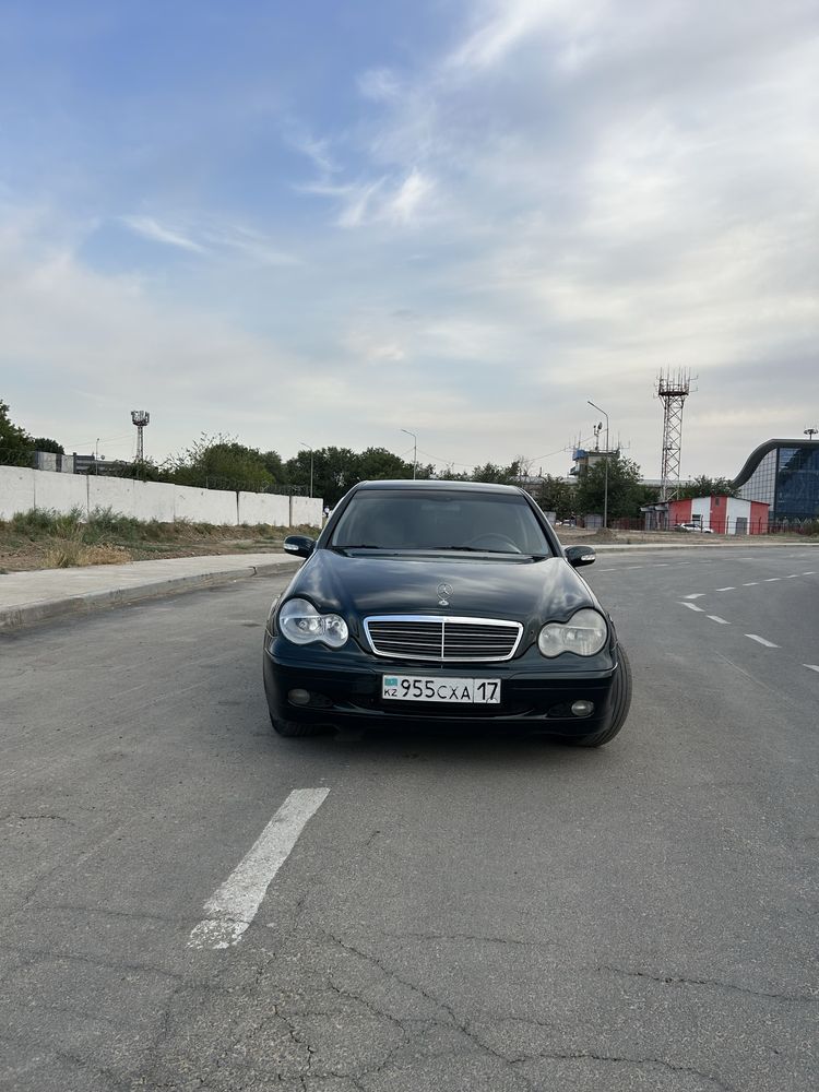Продам мерседесc C-200